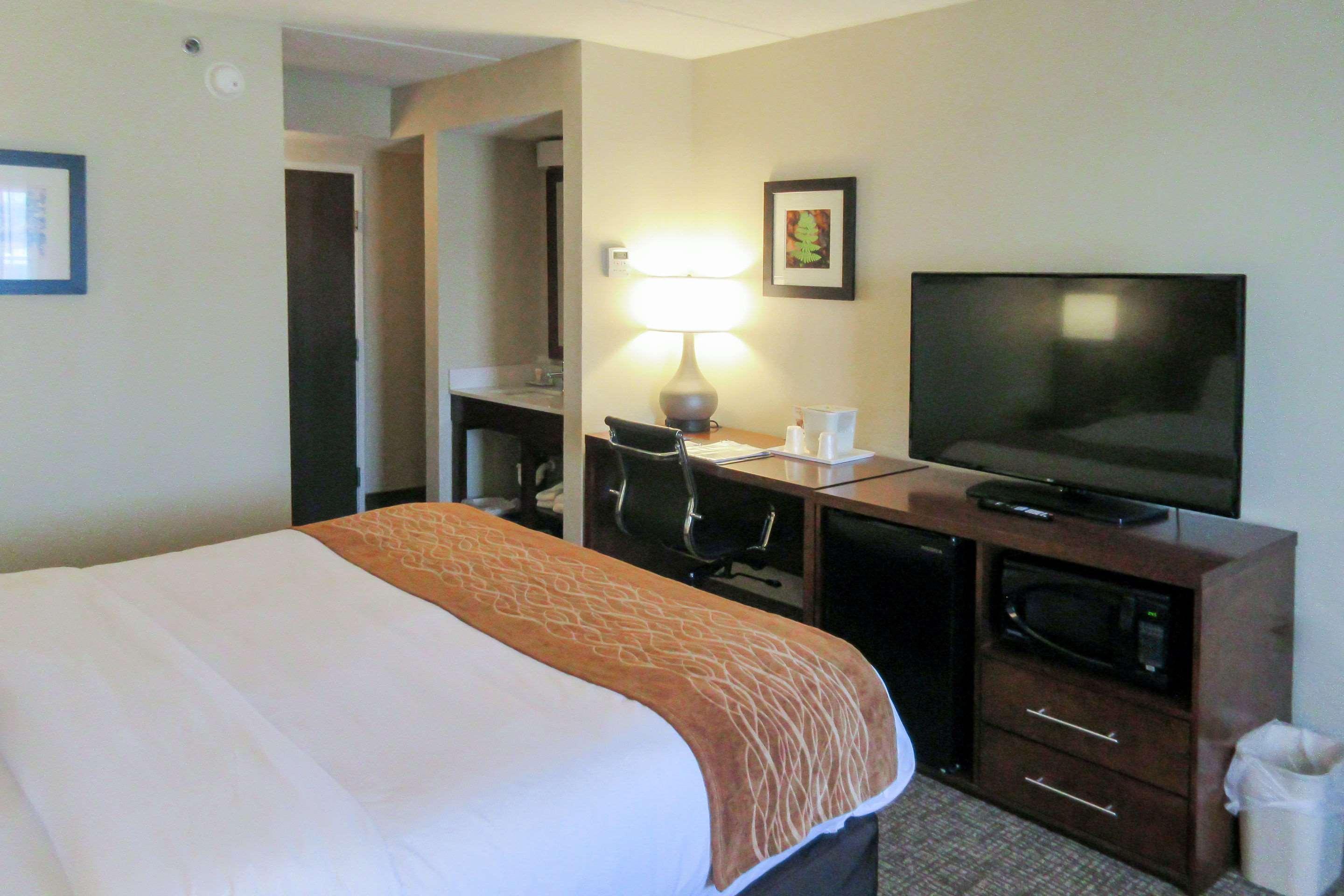 Comfort Inn & Suites Wilkes Barre - Arena Exteriör bild