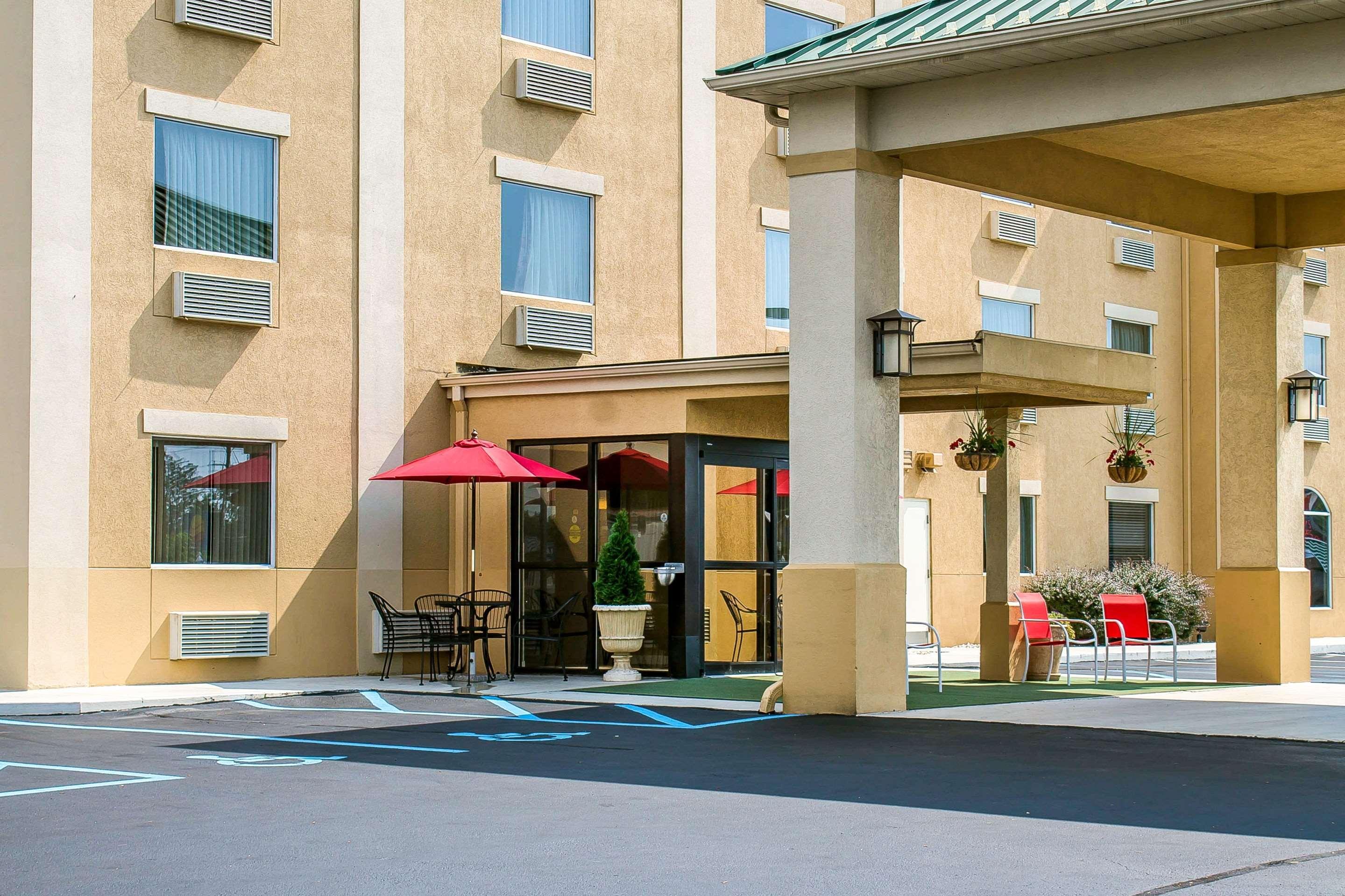 Comfort Inn & Suites Wilkes Barre - Arena Exteriör bild