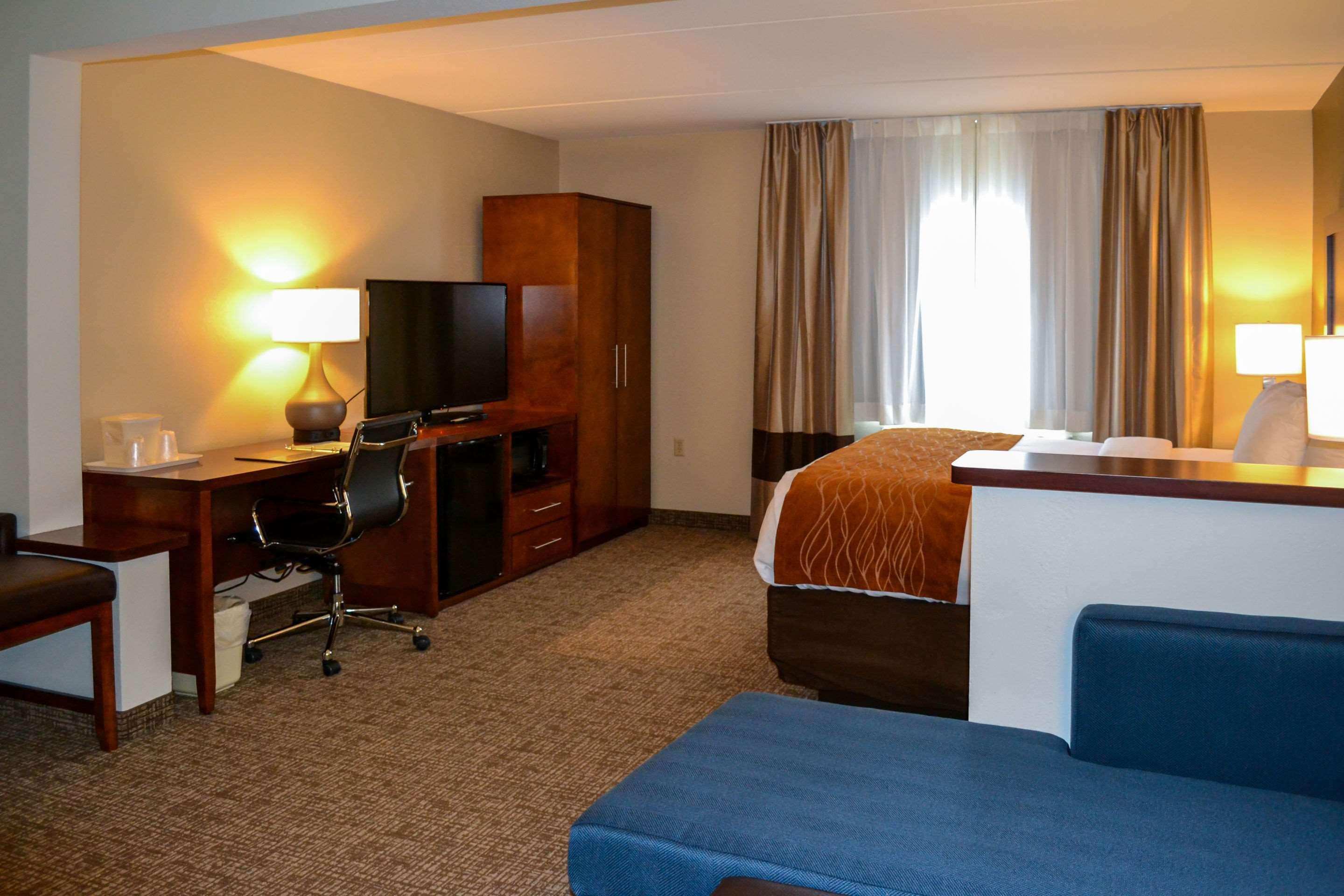 Comfort Inn & Suites Wilkes Barre - Arena Exteriör bild