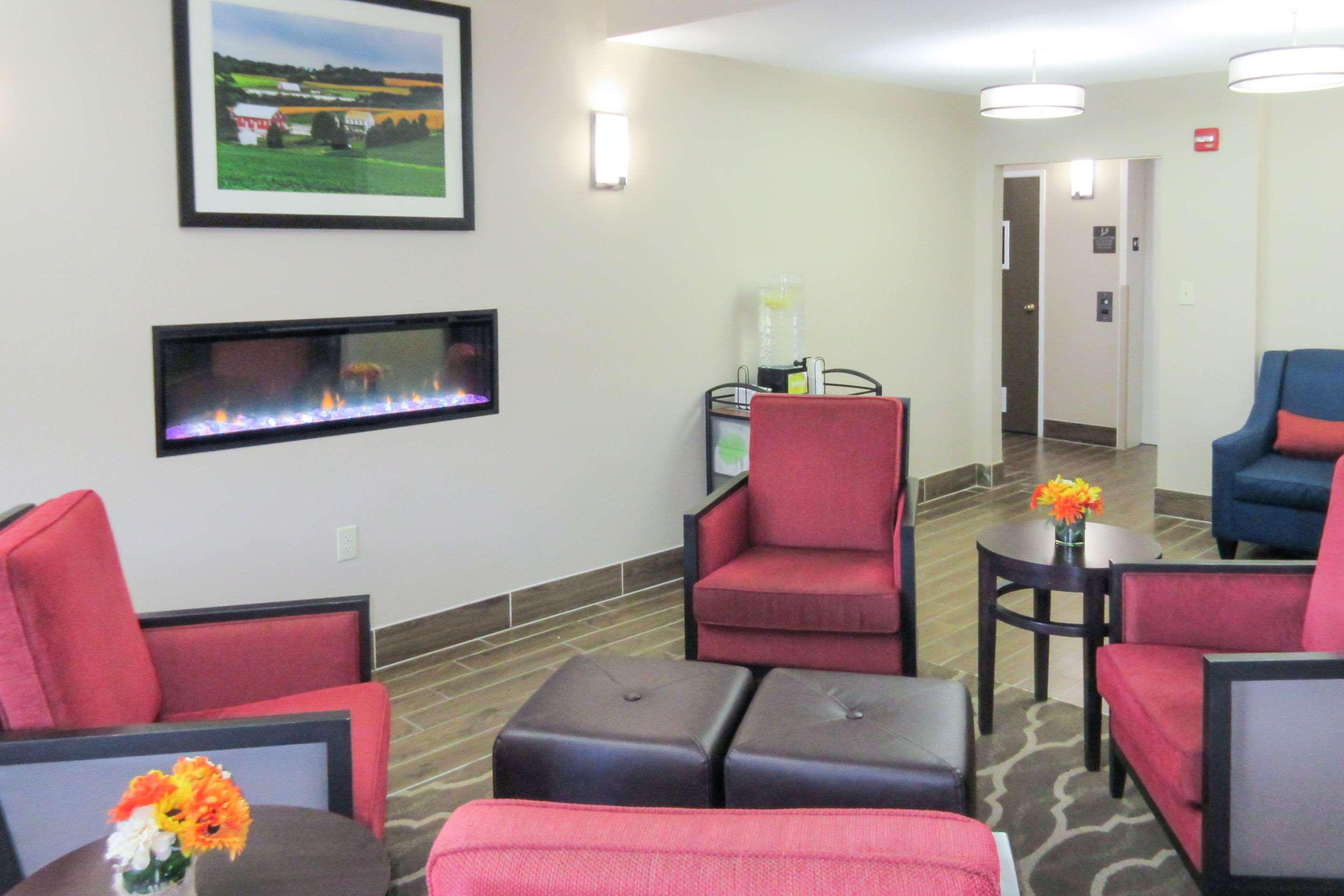 Comfort Inn & Suites Wilkes Barre - Arena Exteriör bild