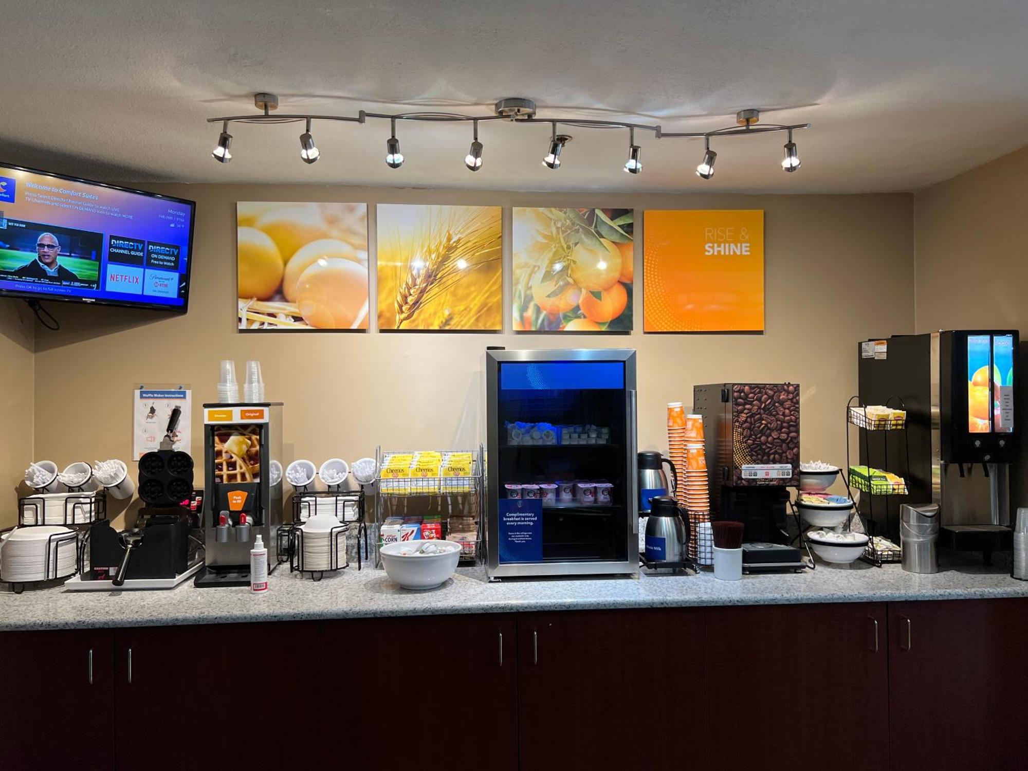 Comfort Inn & Suites Wilkes Barre - Arena Exteriör bild