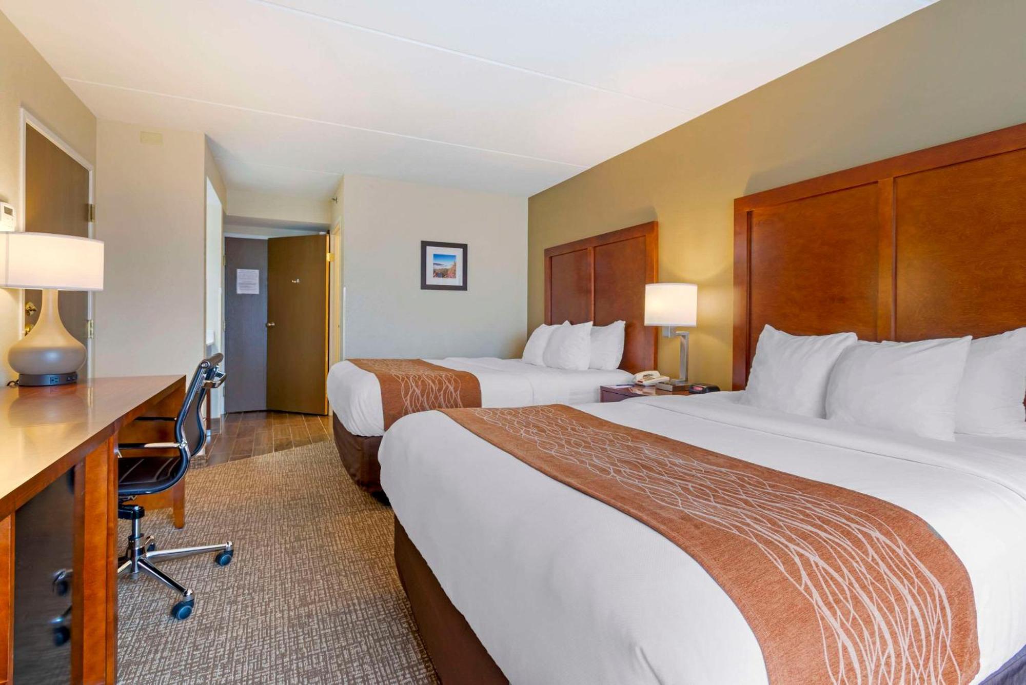 Comfort Inn & Suites Wilkes Barre - Arena Exteriör bild